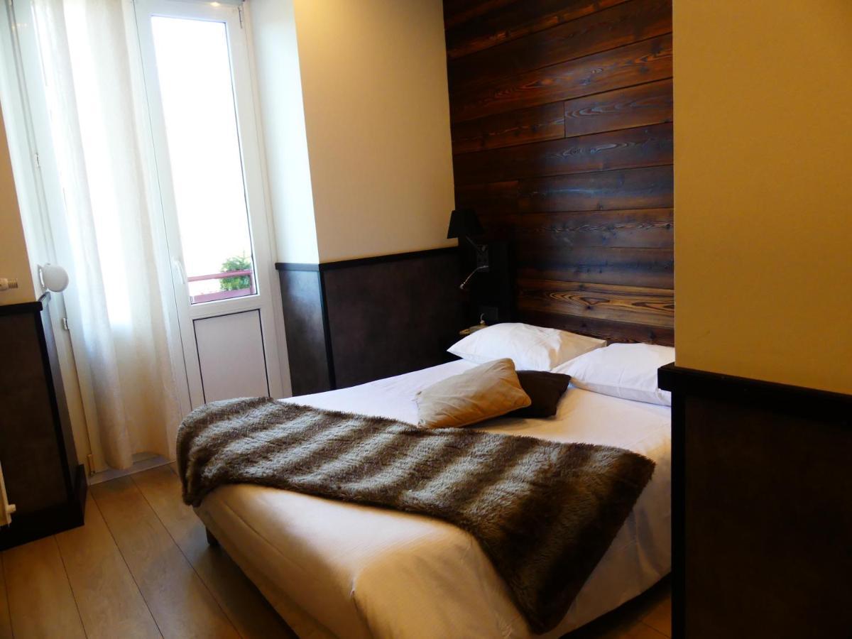 Logis Des Bains Hotel 3*
