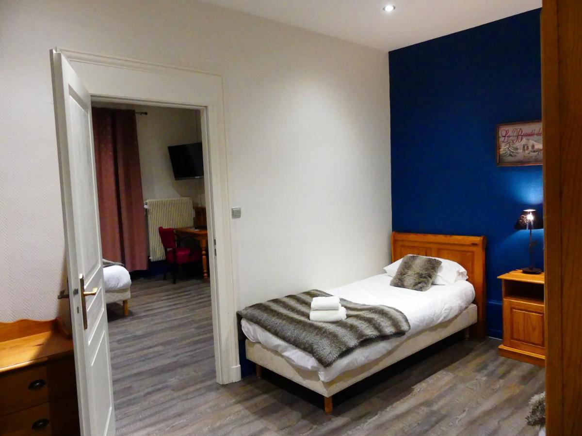 Logis Des Bains 3*